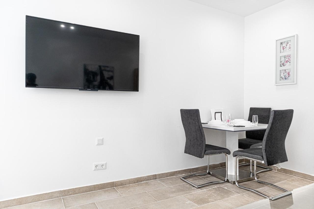 9 Min From City Center - Lovely Studio Near U1 Reumannplatz Wien Eksteriør bilde