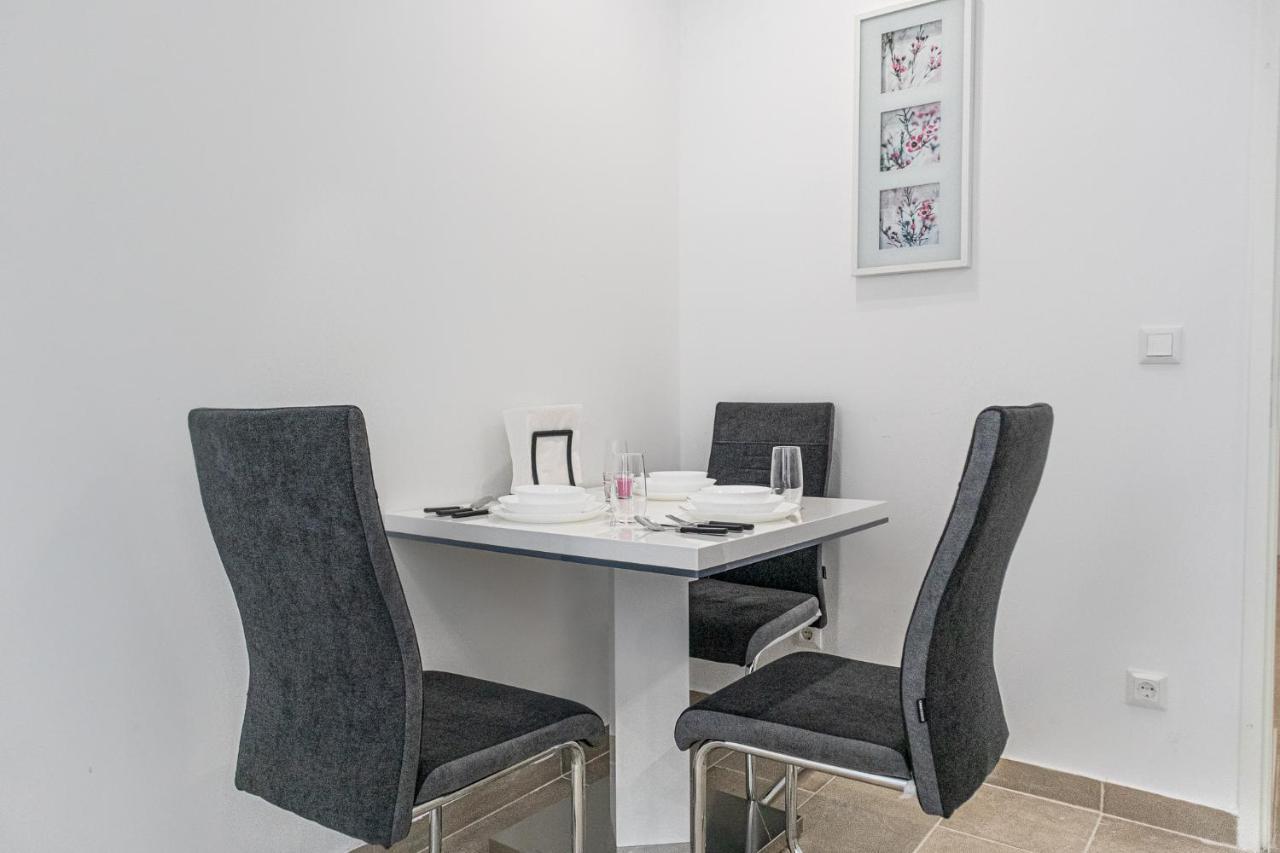 9 Min From City Center - Lovely Studio Near U1 Reumannplatz Wien Eksteriør bilde
