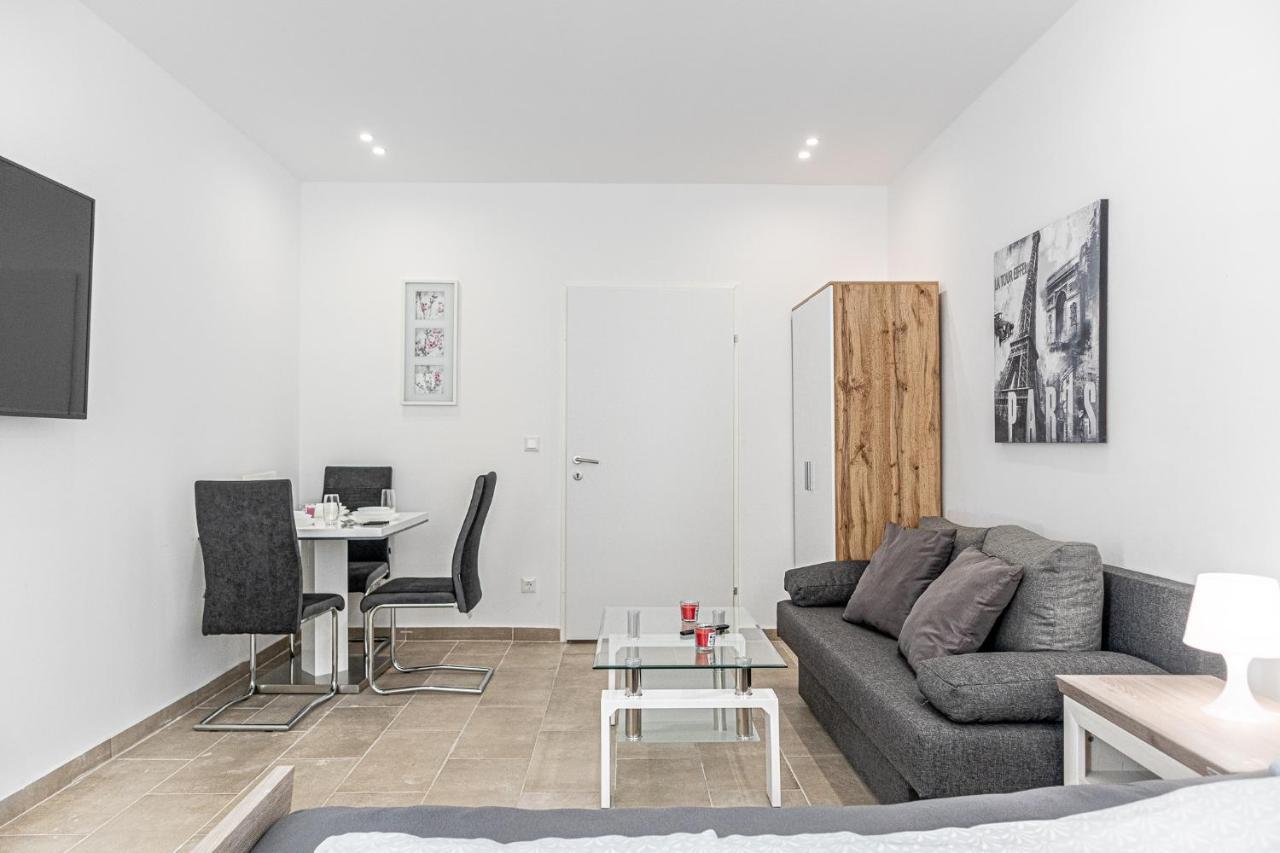 9 Min From City Center - Lovely Studio Near U1 Reumannplatz Wien Eksteriør bilde