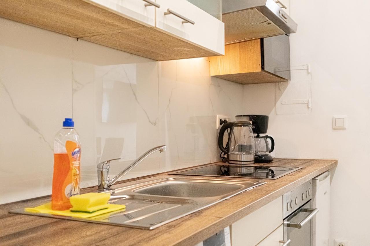 9 Min From City Center - Lovely Studio Near U1 Reumannplatz Wien Eksteriør bilde